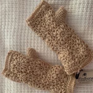 Boho fingerless gloves